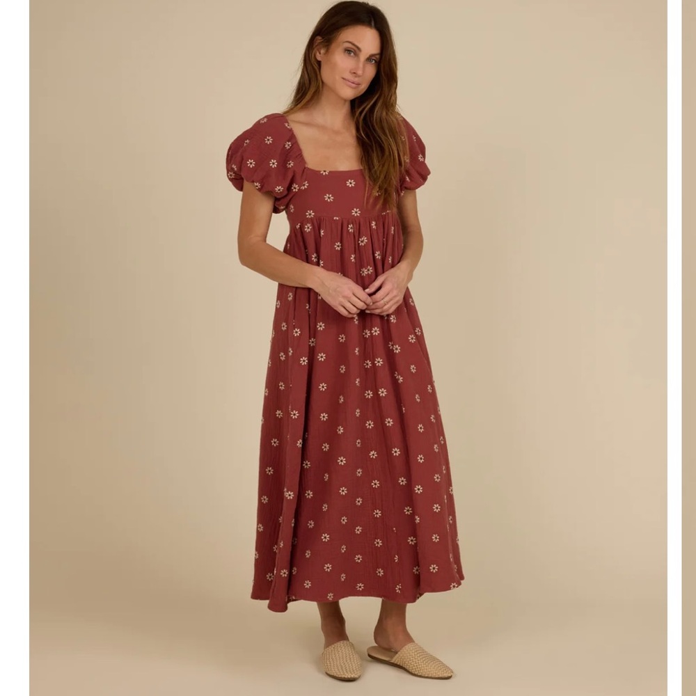 RYLEE + CRU Oceane Dress - Embroidered Daisy